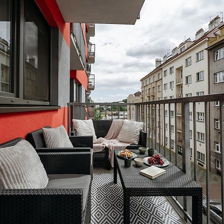 Prague Days - Bright Apartment - Balcony - Private Parking Экстерьер фото