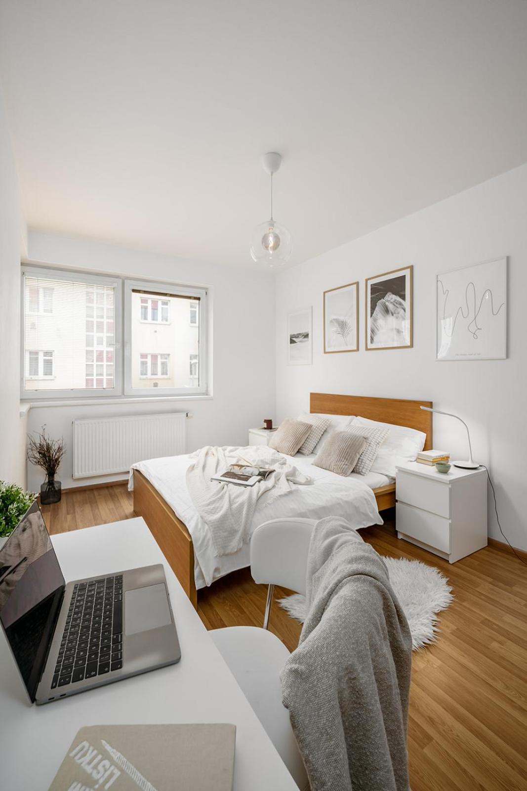 Prague Days - Bright Apartment - Balcony - Private Parking Экстерьер фото