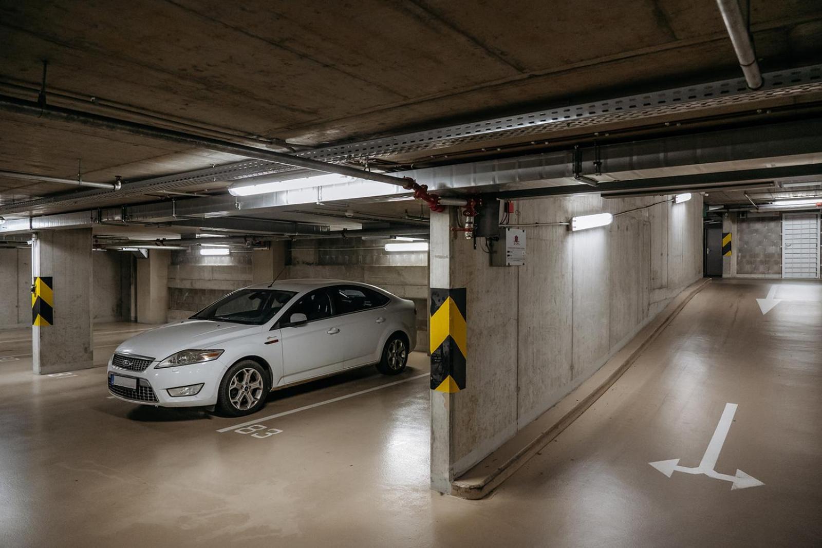Prague Days - Bright Apartment - Balcony - Private Parking Экстерьер фото