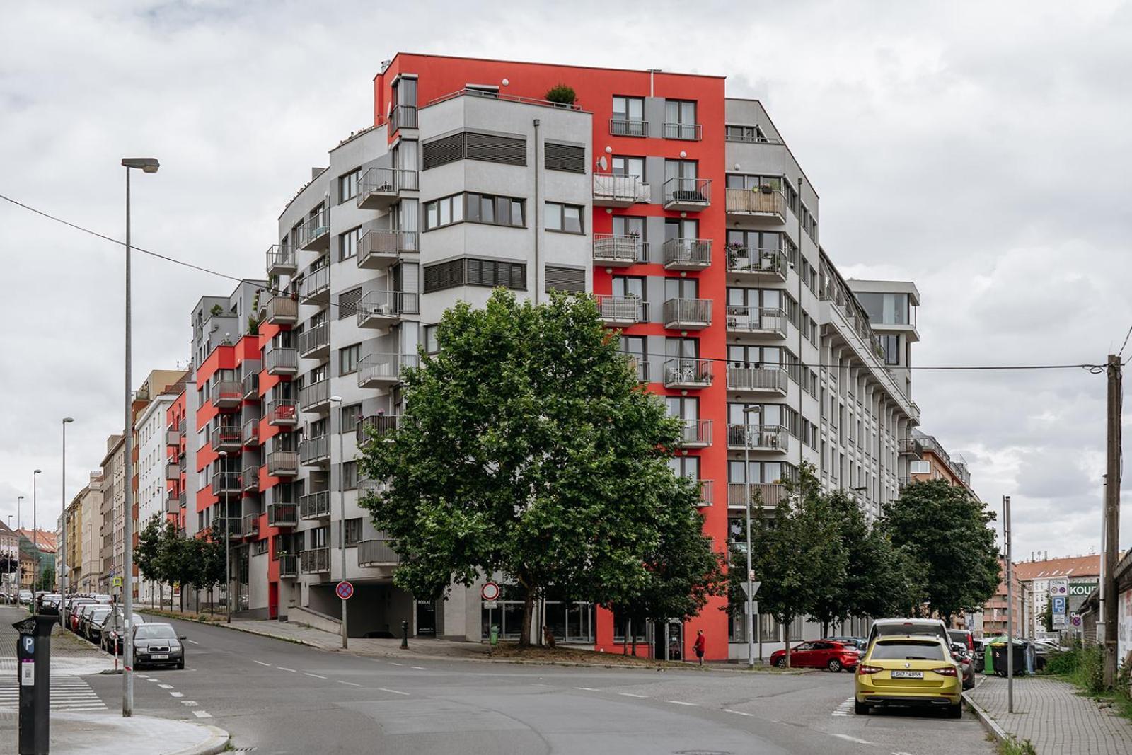 Prague Days - Bright Apartment - Balcony - Private Parking Экстерьер фото